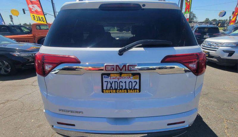 2017 GMC Acadia Denali