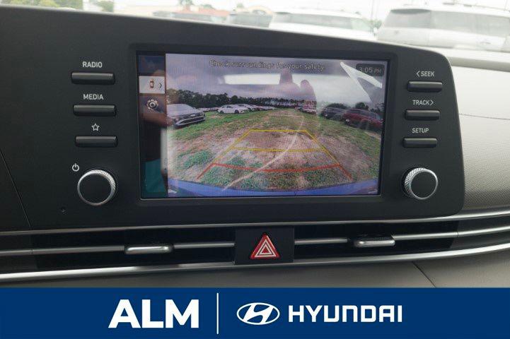 2025 Hyundai Elantra SEL Sport photo 15