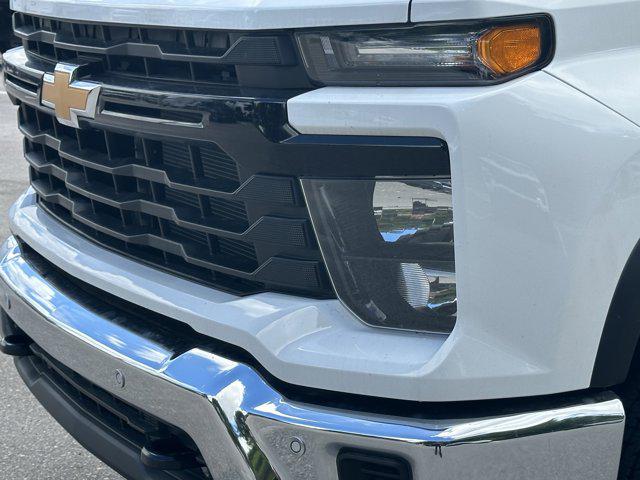 2025 Chevrolet Silverado 2500HD 4WD Regular Cab Long Bed Work Truck
