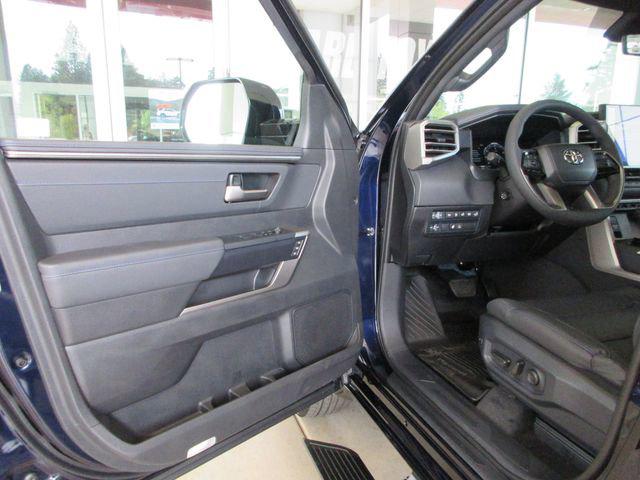 2026 Toyota Tundra Platinum Hybrid CrewMax 5.5' Bed