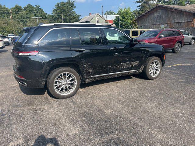 2022 Jeep Grand Cherokee Summit 4x4