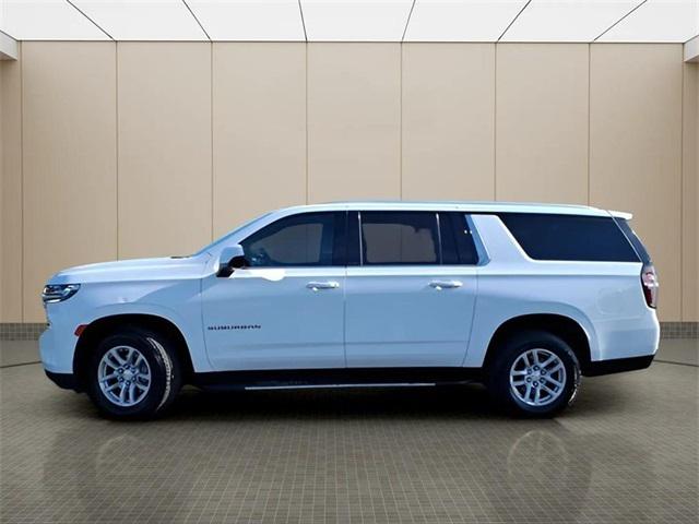 2023 Chevrolet Suburban 4WD LT