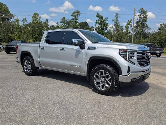 2022 GMC Sierra 1500 4WD Crew Cab Short Box SLT 2022 GMC Sierra 1500 4WD Crew Cab Short Box SLT