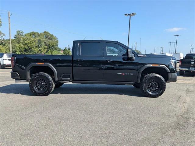 2024 GMC Sierra 2500HD 4WD Crew Cab Standard Bed AT4X