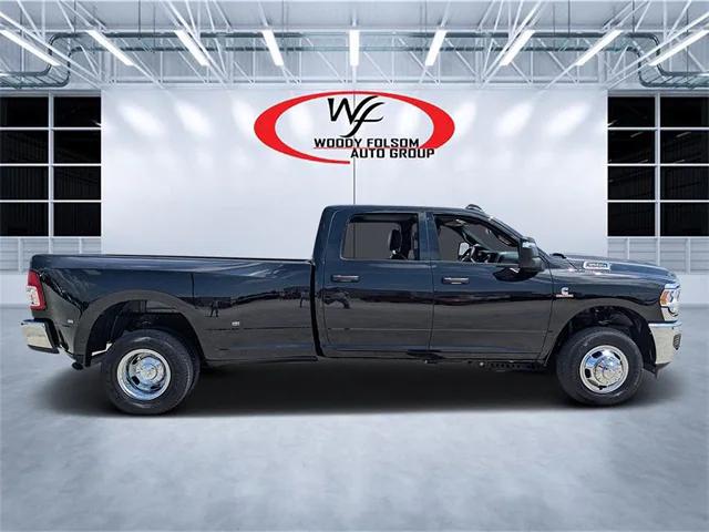 2024 RAM 3500 Tradesman Crew Cab 4x4 8 Box 2024 RAM 3500 Tradesman Crew Cab 4x4 8 Box
