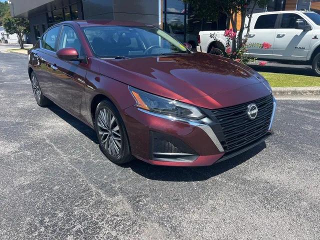 2023 Nissan Altima SV FWD