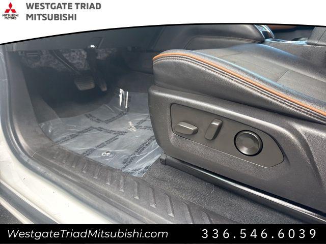2023 GMC Canyon 4WD Crew Cab Short Box AT4
