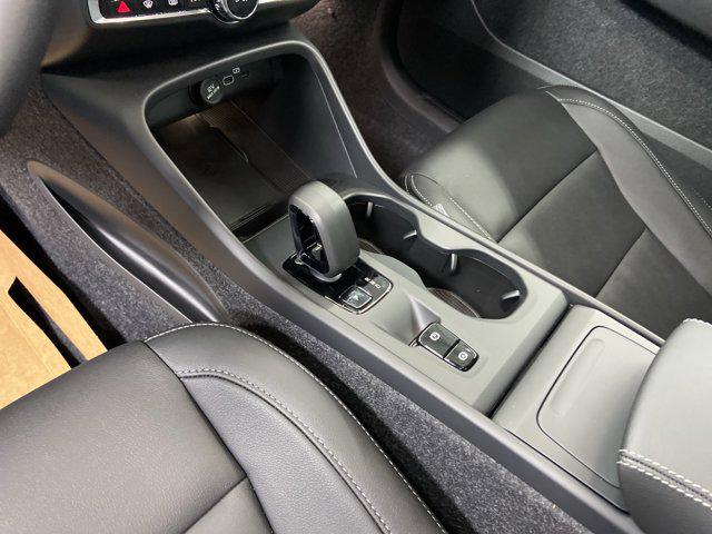 2026 Volvo XC40 B5 Core