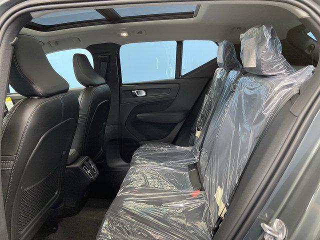 2026 Volvo XC40 B5 Core