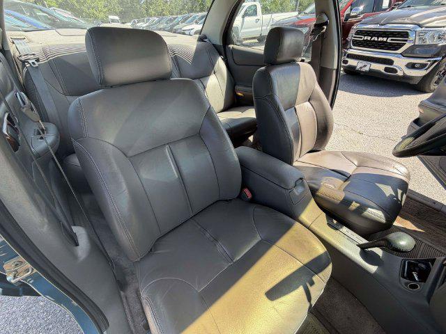 1993 Chrysler Concorde Base