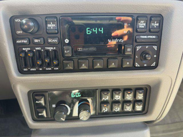 1993 Chrysler Concorde Base