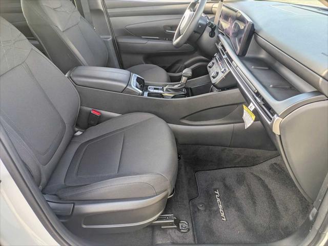 2025 Hyundai Tucson SE