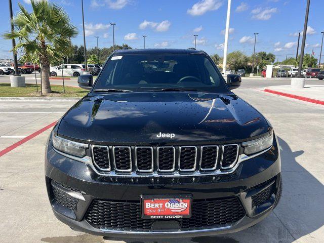 2025 Jeep Grand Cherokee GRAND CHEROKEE LAREDO X 4X2 2025 Jeep Grand Cherokee GRAND CHEROKEE LAREDO X 4X2