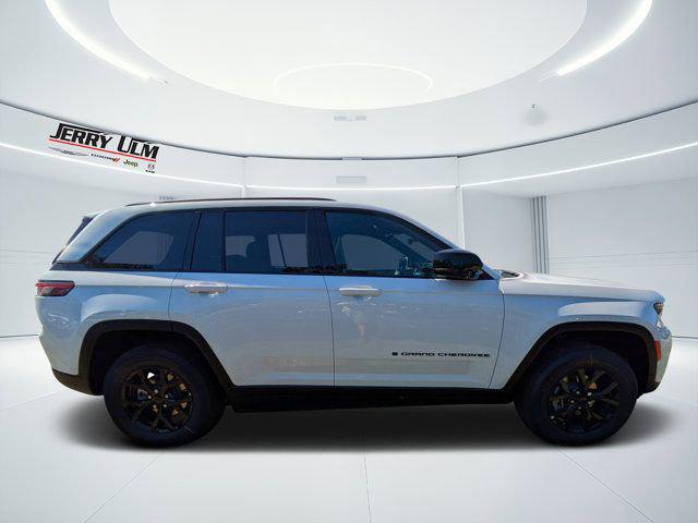 2025 Jeep Grand Cherokee GRAND CHEROKEE ALTITUDE 4X4