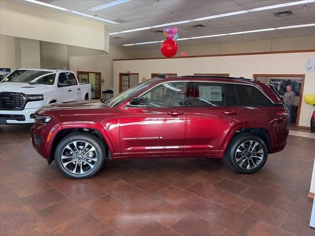 2025 Jeep Grand Cherokee GRAND CHEROKEE OVERLAND 4X4