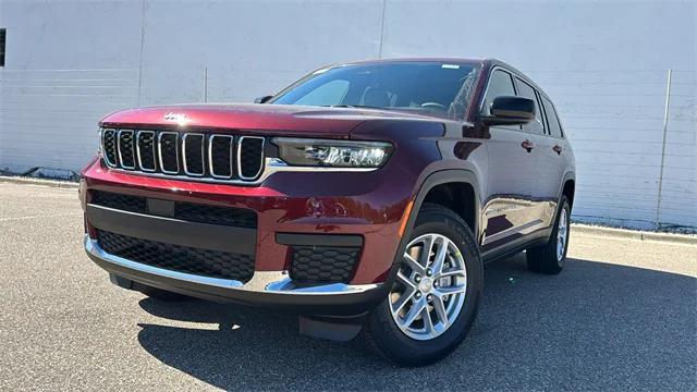 2025 Jeep Grand Cherokee GRAND CHEROKEE L LAREDO X 4X4