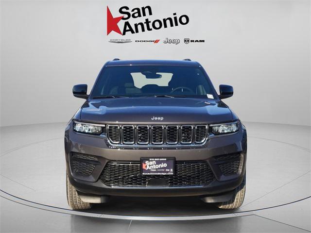 2025 Jeep Grand Cherokee GRAND CHEROKEE LAREDO X 4X2