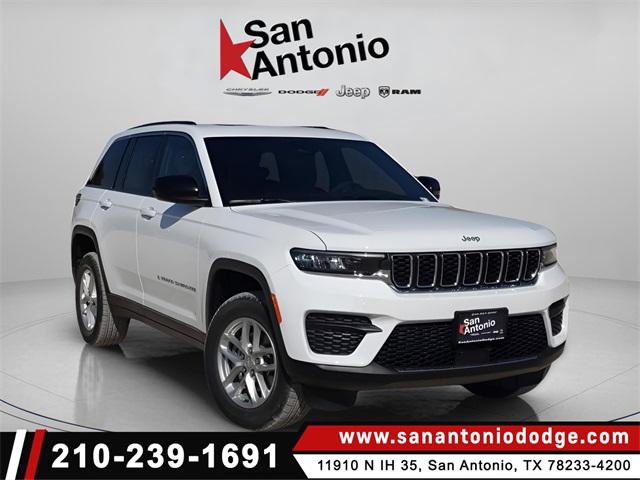 2025 Jeep Grand Cherokee GRAND CHEROKEE LAREDO X 4X2