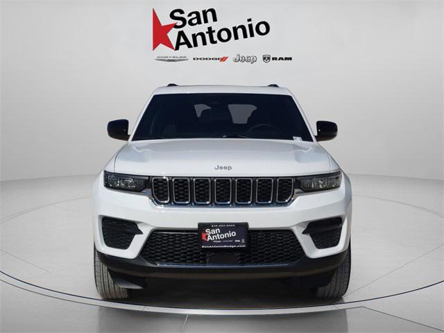 2025 Jeep Grand Cherokee GRAND CHEROKEE LAREDO X 4X2