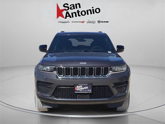 2025 Jeep Grand Cherokee GRAND CHEROKEE LAREDO X 4X2