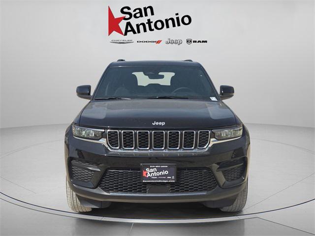 2025 Jeep Grand Cherokee GRAND CHEROKEE LAREDO X 4X2