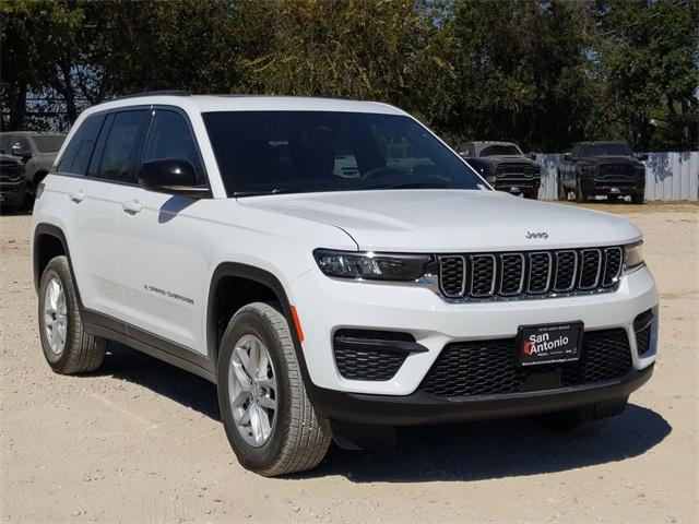 2025 Jeep Grand Cherokee GRAND CHEROKEE LAREDO X 4X2