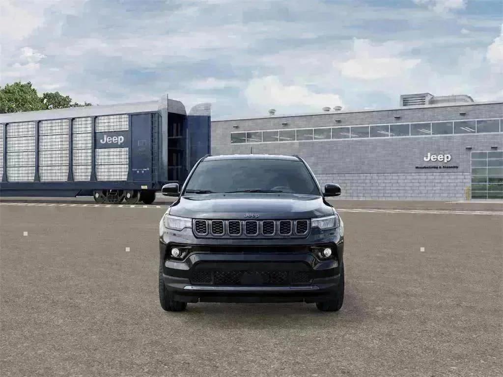 New 2026 Diamond Black Crystal Pearl-Coat Exterior Paint Jeep Limited image 6