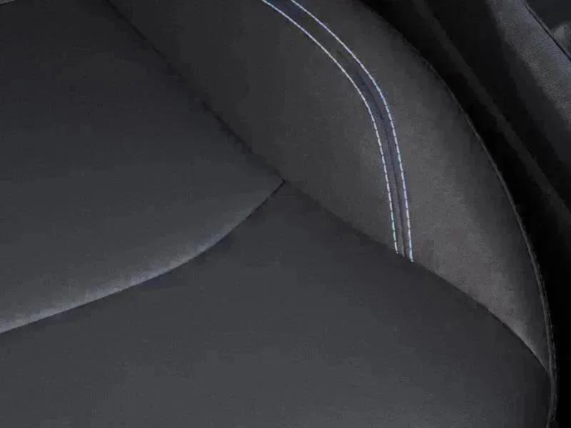 New 2026 Diamond Black Crystal Pearl-Coat Exterior Paint Jeep Limited image 20
