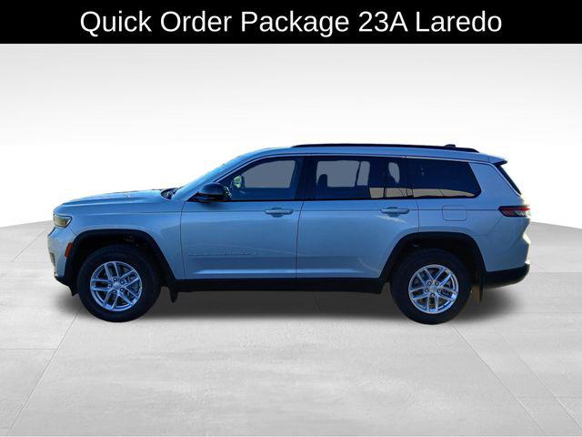 2025 Jeep Grand Cherokee GRAND CHEROKEE L LAREDO 4X4