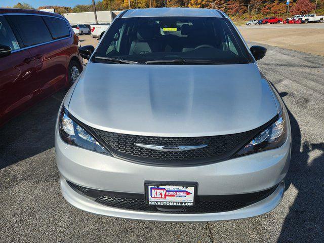 2026 Chrysler Voyager VOYAGER LX