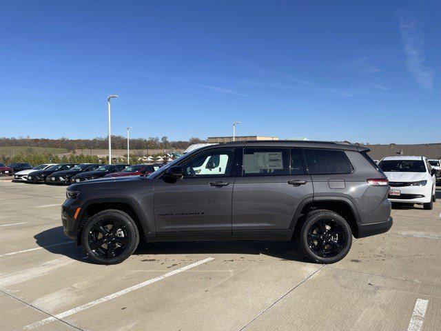 2025 Jeep Grand Cherokee GRAND CHEROKEE L LIMITED 4X4 2025 Jeep Grand Cherokee GRAND CHEROKEE L LIMITED 4X4