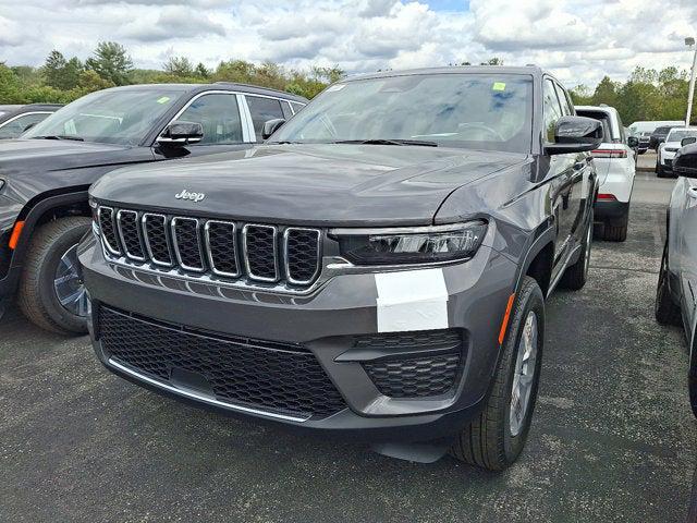 2025 Jeep Grand Cherokee GRAND CHEROKEE LAREDO X 4X4