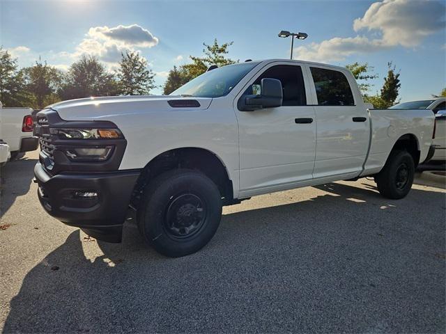 2026 RAM Ram 2500 RAM 2500 TRADESMAN CREW CAB 4X2 64 BOX