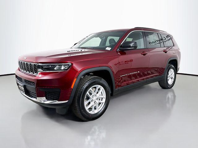 2025 Jeep Grand Cherokee GRAND CHEROKEE L LAREDO X 4X4