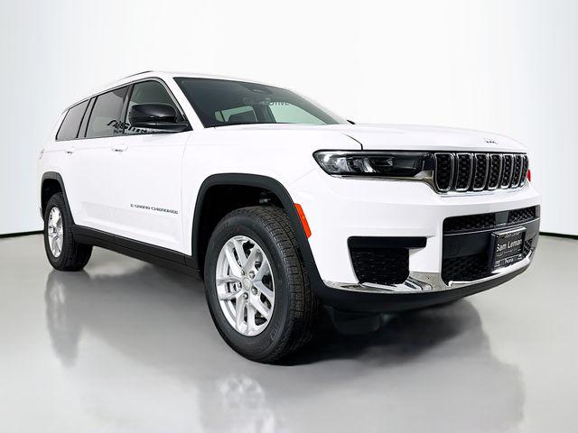 2025 Jeep Grand Cherokee GRAND CHEROKEE L LAREDO X 4X4