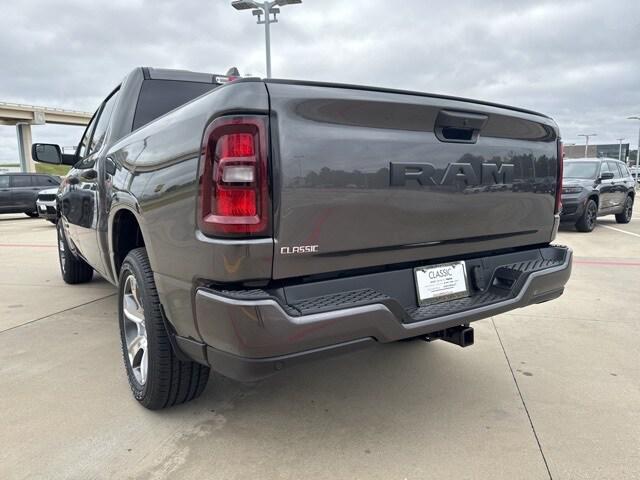 2025 RAM Ram 1500 RAM 1500 TRADESMAN CREW CAB 4X2 57 BOX 2025 RAM Ram 1500 RAM 1500 TRADESMAN CREW CAB 4X2 57 BOX