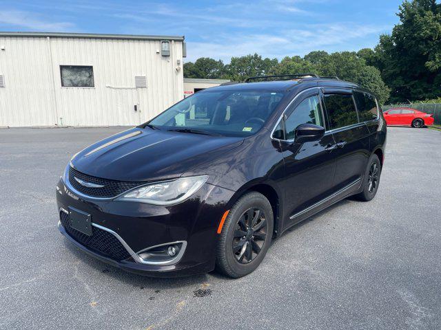 2017 Chrysler Pacifica Touring-L 2017 Chrysler Pacifica Touring-L