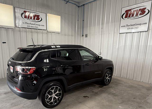 2024 Jeep Compass Limited 4x4 2024 Jeep Compass Limited 4x4