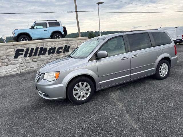 2016 Chrysler Town and Country LX