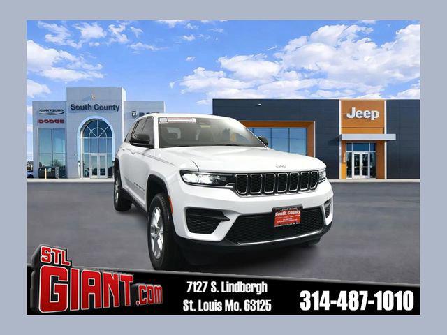 2025 Jeep Grand Cherokee GRAND CHEROKEE LAREDO X 4X4
