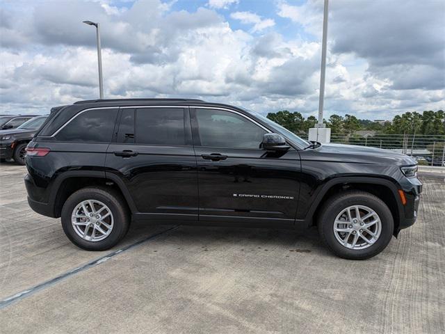 2025 Jeep Grand Cherokee GRAND CHEROKEE LAREDO X 4X2