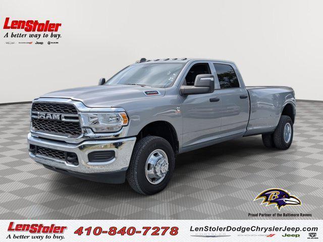 2024 RAM 3500 Tradesman Crew Cab 4x4 8 Box