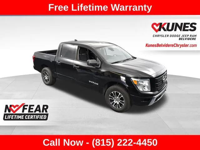 2023 Nissan TITAN Crew Cab SV 4x4