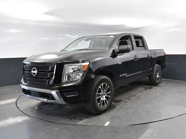 2023 Nissan TITAN Crew Cab SV 4x4