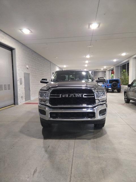 2020 RAM 2500 Tradesman Crew Cab 4X4 64 Box 2020 RAM 2500 Tradesman Crew Cab 4X4 64 Box