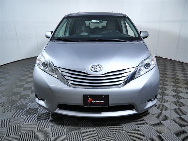 2017 Toyota Sienna LE 7 Passenger
