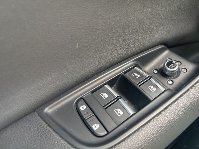 2023 Audi Q7 Premium 45 TFSI quattro Tiptronic