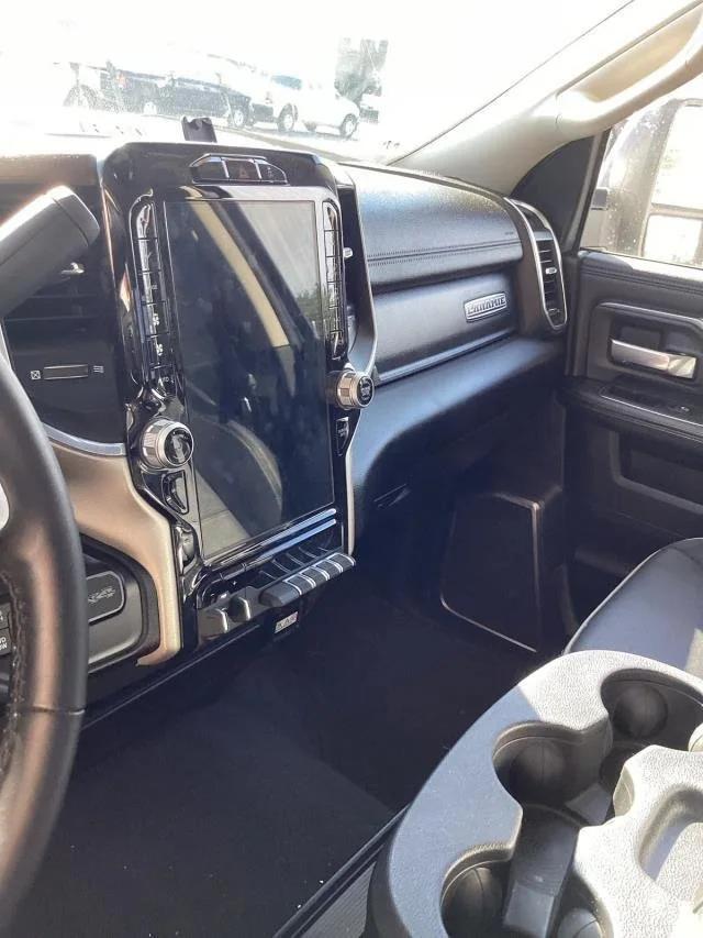 2024 RAM 2500 Laramie Crew Cab 4x4 64 Box