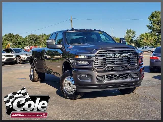 2025 RAM 3500 Big Horn Crew Cab 4x4 8 Box