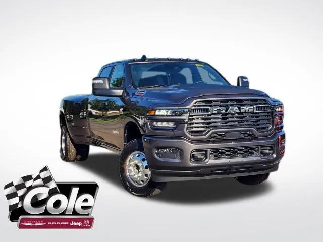 2025 RAM 3500 Big Horn Crew Cab 4x4 8 Box